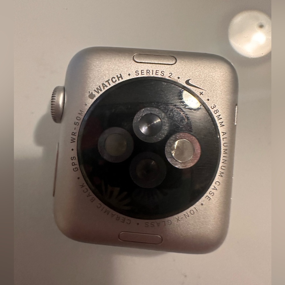 Apple Watch - Picture 3 of 4